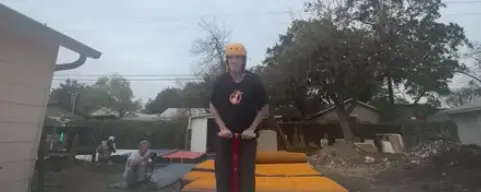 Man\'s Incredible Talent Goes Viral